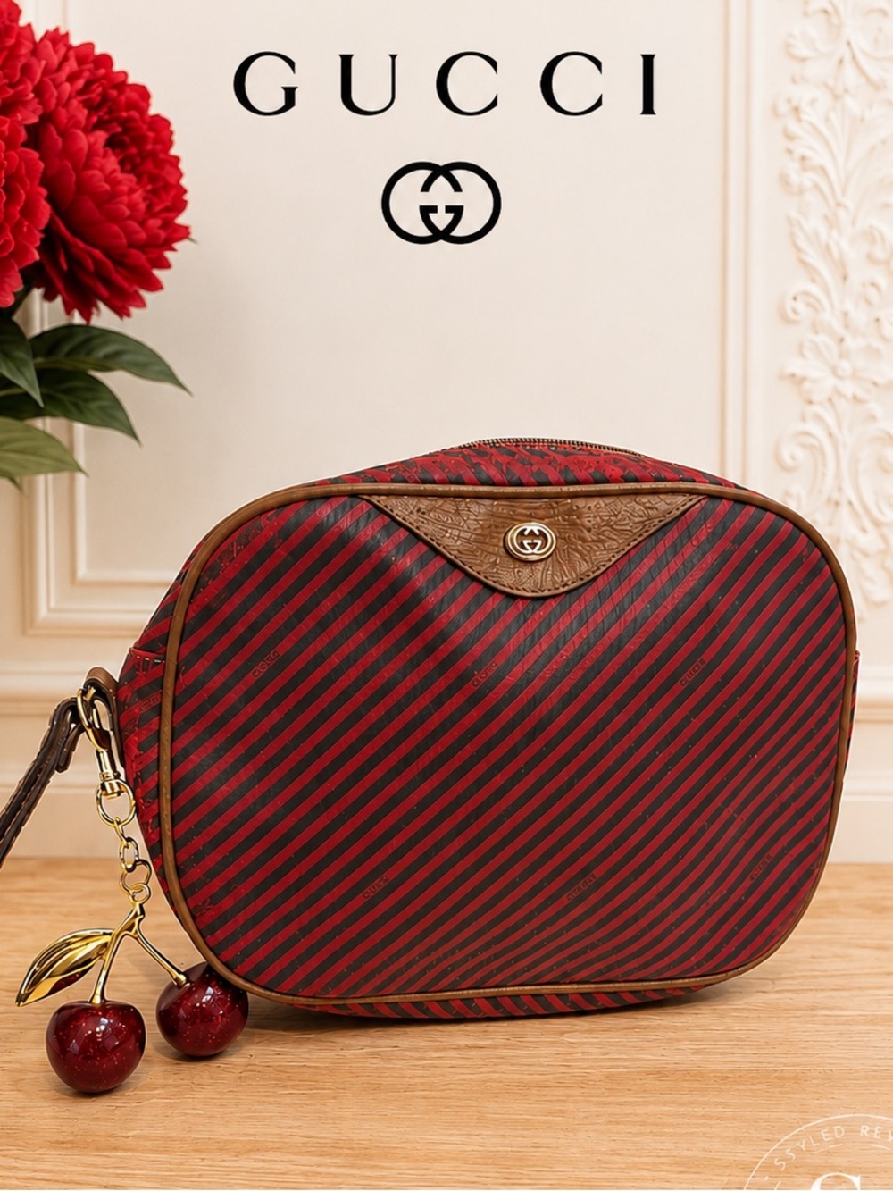 Vintage Gucci Sherry Stripe Wristlet Clutch Accessory Collection GG Diagonal